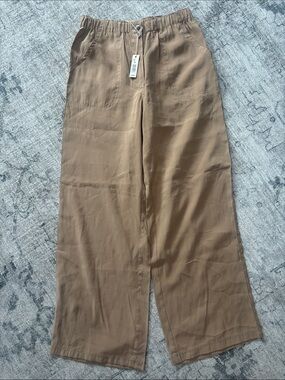 Woman Relaxed Straight-Leg Pants in Brown